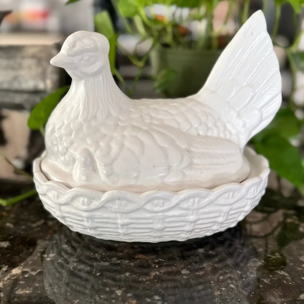 SOLD >>>Vintage nesting  hen egg storage dish - Portmeirion Pottery - Picture 7 of 10